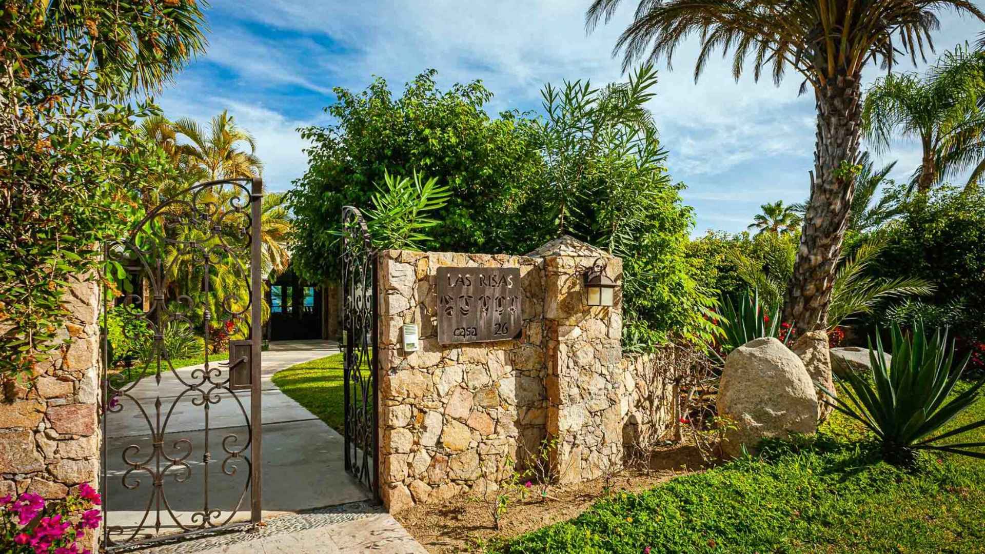 Casa de las Risas - San Jose del Cabo
