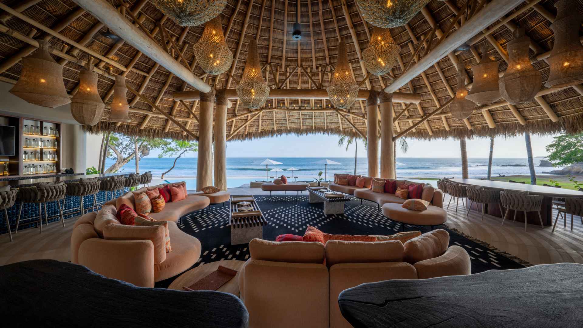 Akama - Punta Mita