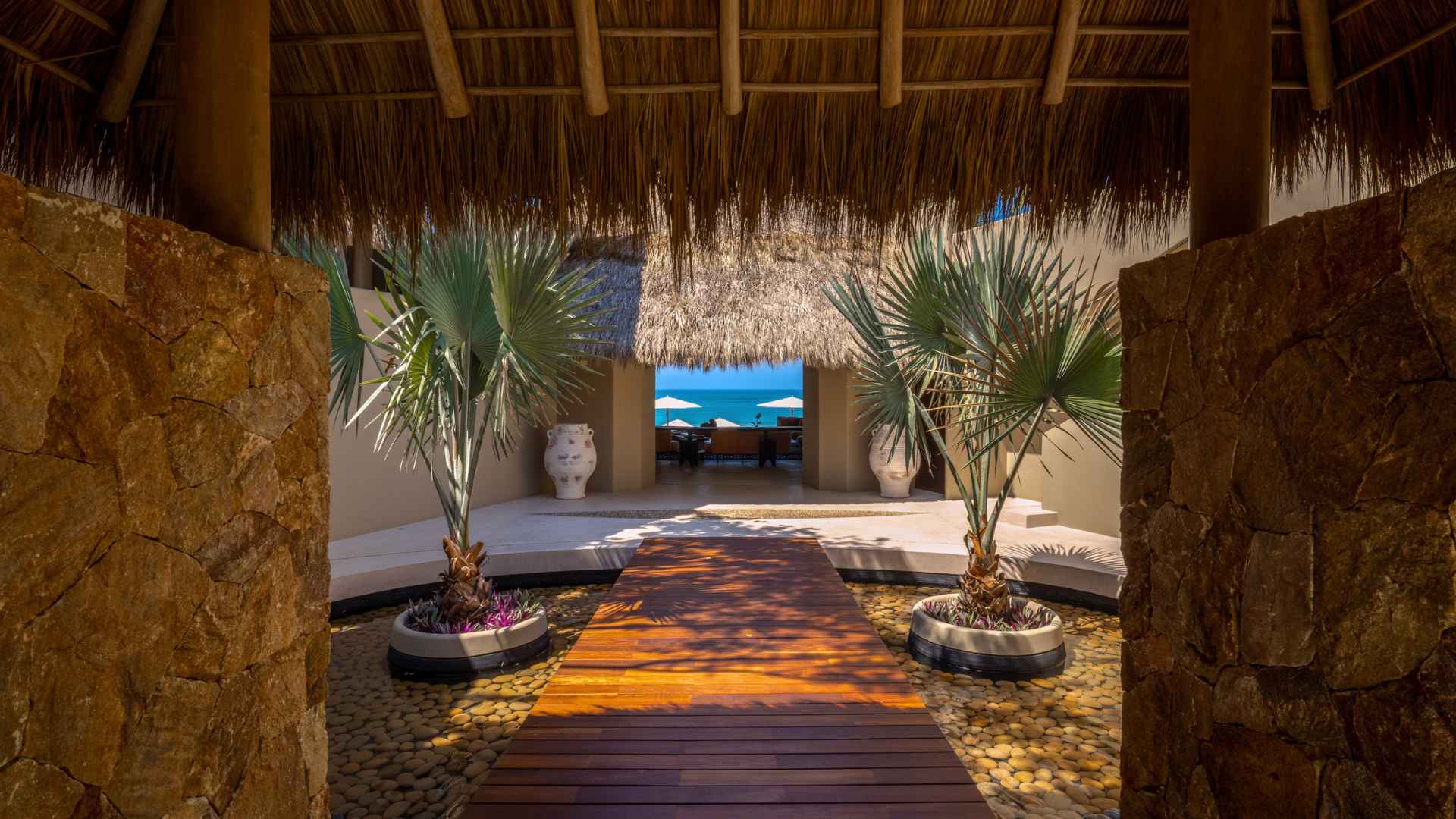 Akama - Punta Mita