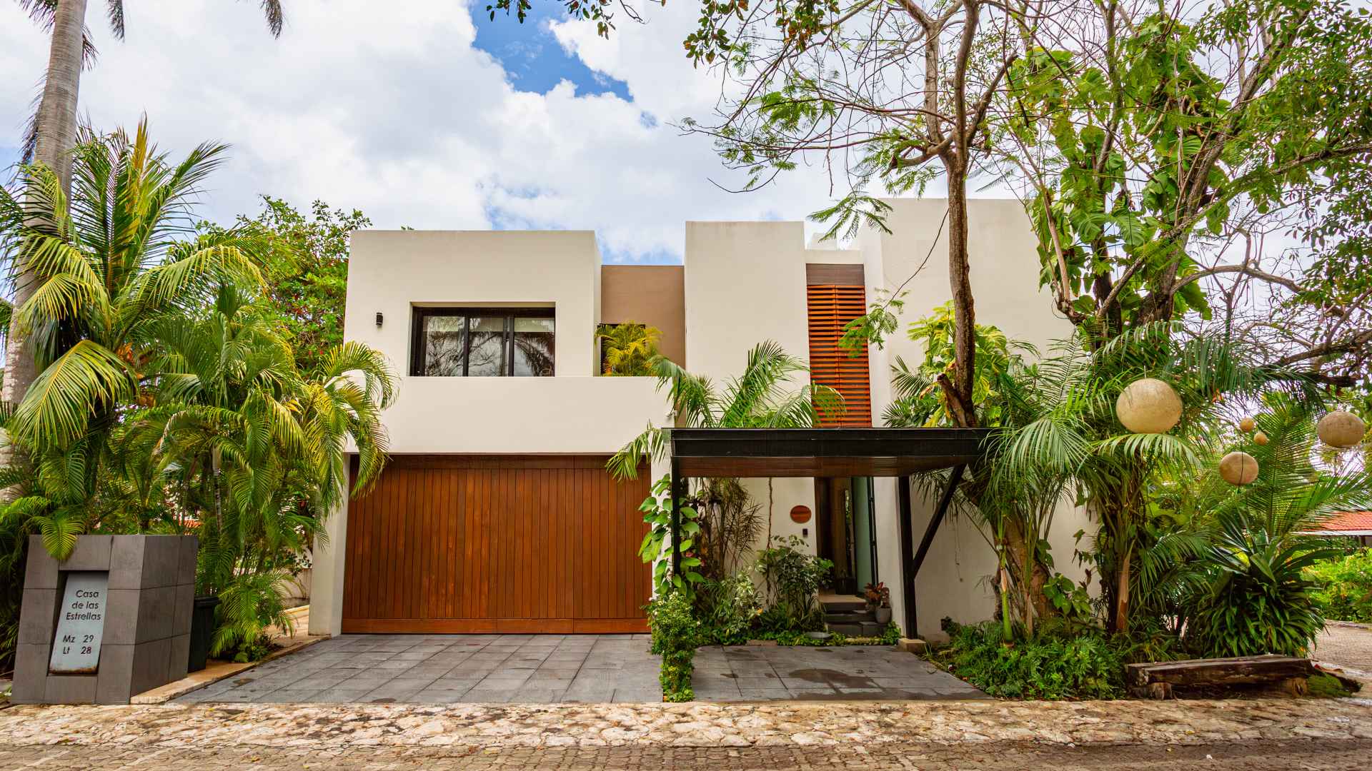 Casa de las Estrellas - Playa del Carmen